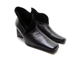 Vintage 90s Booties and vintage ankle boots form the 90s for women.