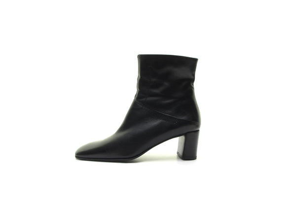 Black Italian Leather Vintage 90s square toe boots with heel available at Vintage90s.com