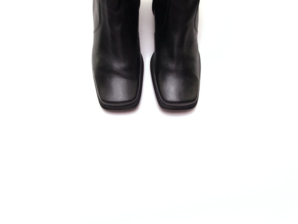 Soft leather boots with a square toe at vintage90s.com