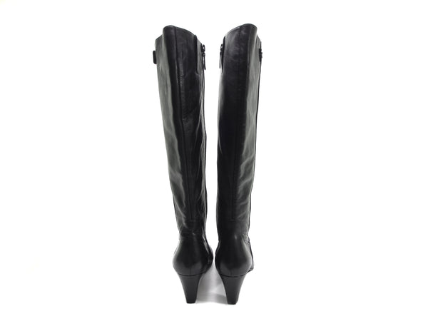COLE HAAN black soft leather knee high boots G Series Tall Boots rubber soles low heel pointed almond toe boots size 8 NOS