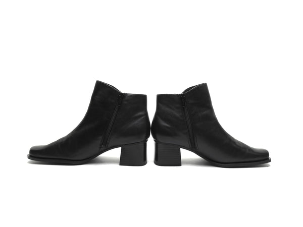 vintage 90s chelsea boots with a chunky heel soft black leather ankle booties with a square toe beatle hipster shoes NOS unworn Size 8.5 w wide