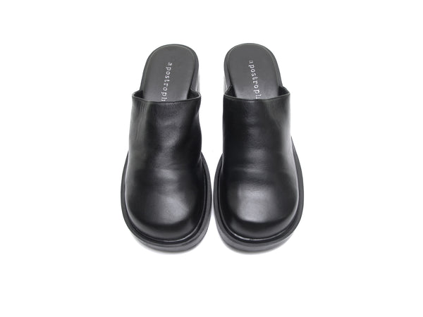 Vintage 90s Y2K style platform clogs lug soles chunky shoes 90s black leather mules grunge avant garde punk goth slip on slides 7 1/2