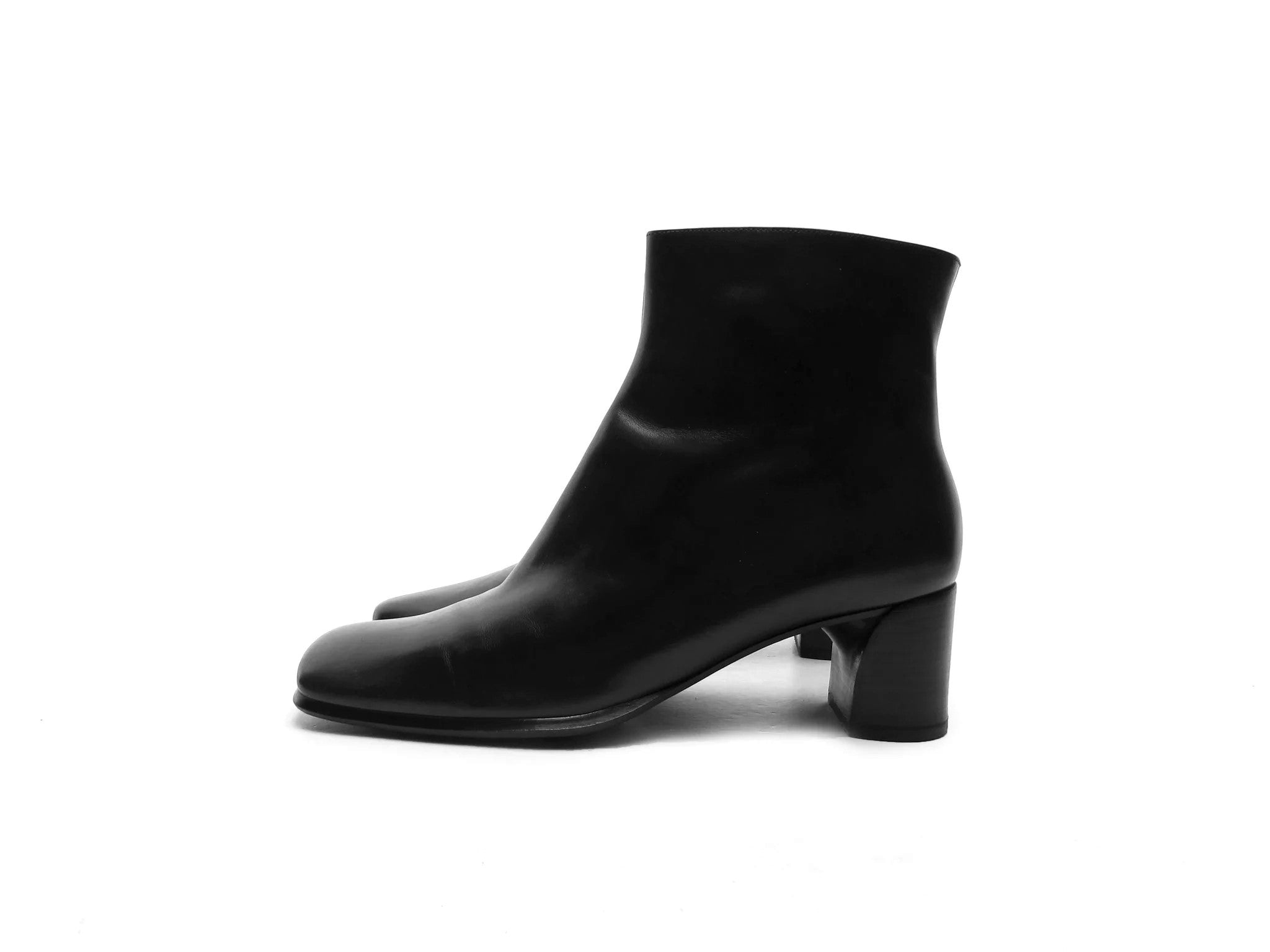 90s APOSTROPHE Black Leather Chunky Block Heel Ankle Boots Women's Siz –  KCO VINTAGE