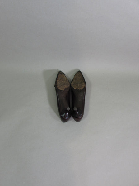 Vintage 90s brown leather pumps kitten heel shoes pointy toe shoes Joan & David shoes closed toe pumps designer shoes Size 7.5