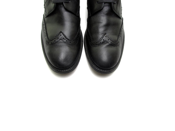 Black wingtip lace up boots for men